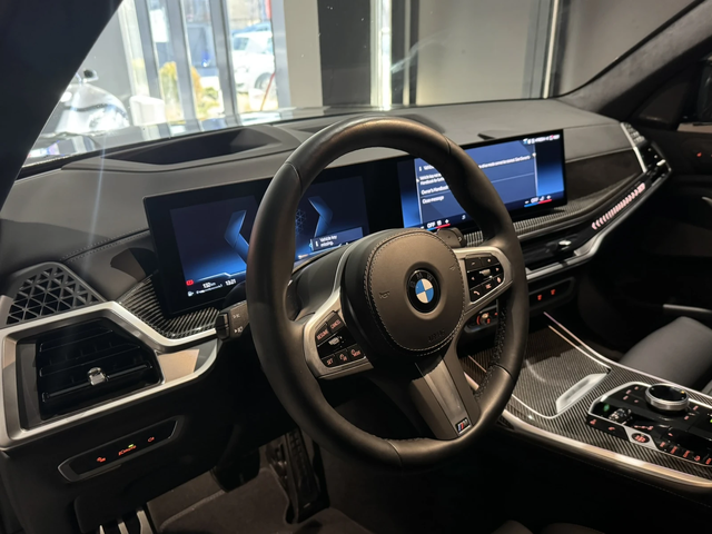 BMW X7 40d - автомобили, коли, обяви за нови и употребявани 4