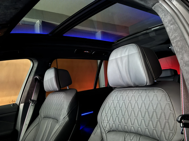 BMW X7 40d - автомобили, коли, обяви за нови и употребявани 7