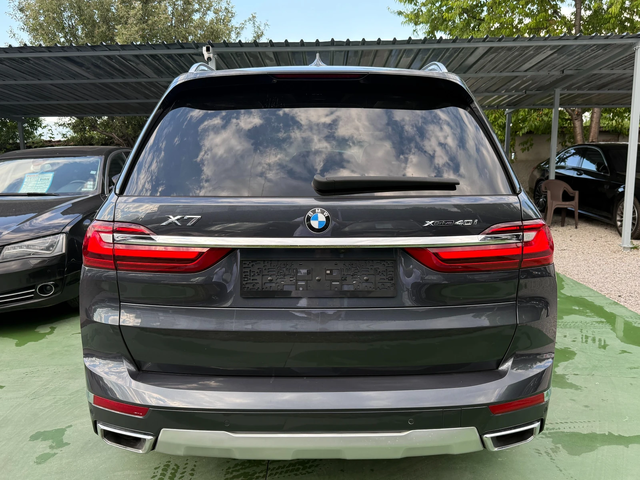 BMW X7 40i XDRIVE - автомобили, коли, обяви за нови и употребявани 4