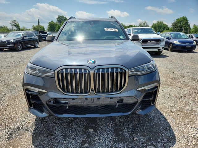 BMW X7 M50I* DISTRONIC* 360* HARMAN/KARDON* ОБДУХВАНЕ* - автомобили, коли, обяви за нови и употребявани 4