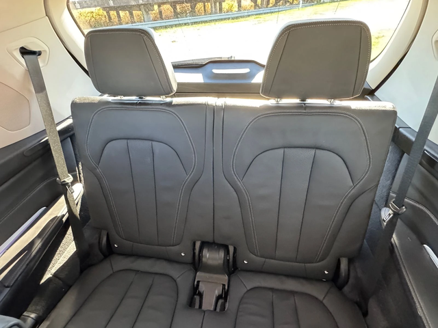 BMW X7 Mineral White Metallic - автомобили, коли, обяви за нови и употребявани 13