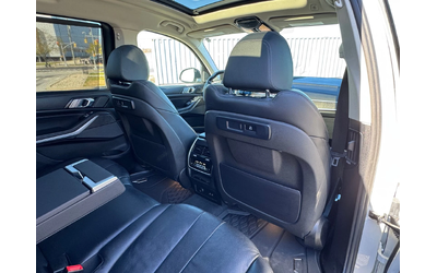 BMW X7 Mineral White Metallic - автомобили, коли, обяви за нови и употребявани 15