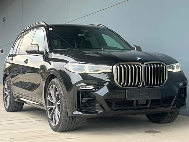 BMW X7 Очакван Внос BMW X7 M50d PANORAMA* ASSIST* 6+ 1* L - автомобили, коли, обяви за нови и употребявани 0