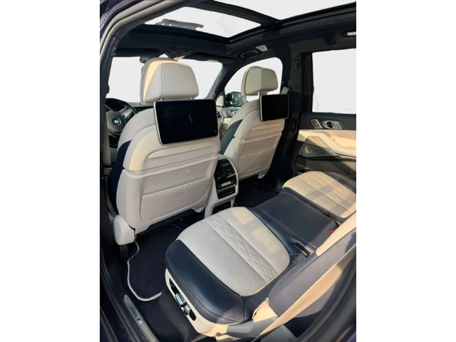 BMW X7 ОЧАКВАН ВНОС BMW X7 M50d Individual* 3xTV* 6+ 1 - автомобили, коли, обяви за нови и употребявани 7