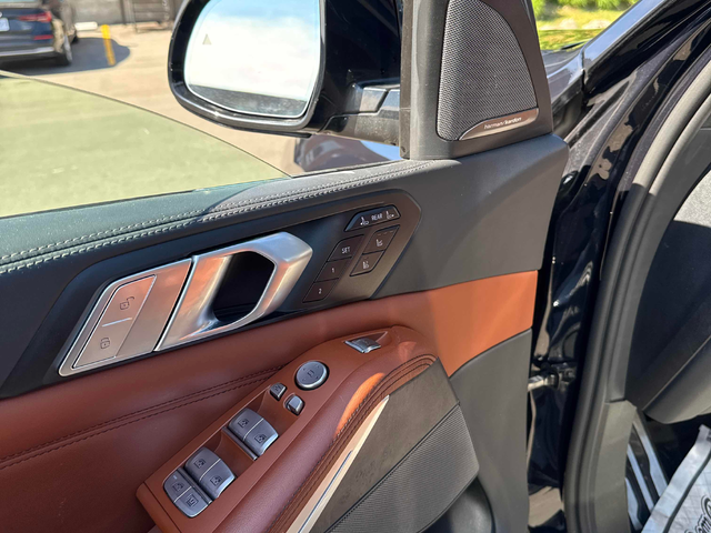 BMW X7 3.0L 6cyl AWD - автомобили, коли, обяви за нови и употребявани 9