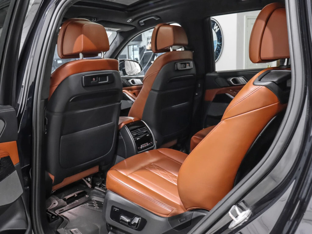 BMW X7 xDrive40i///M SWAROVSKI/ОБДУХВАНЕ/ВАУУМ/МАСАЖ/FULL - автомобили, коли, обяви за нови и употребявани 13