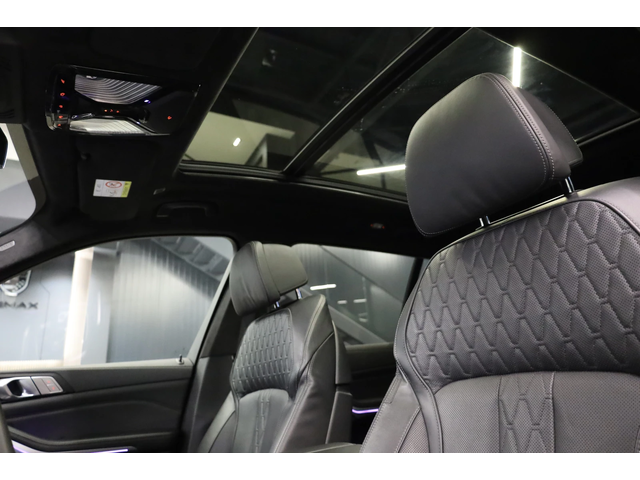 BMW X7 4.0d* INDIVIDUAL* SWAROVSKI* PANO* 360* - автомобили, коли, обяви за нови и употребявани 12