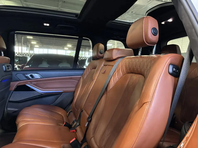 BMW X7 * INDIVIDUAL* 360CAM* DISTRONIC* PANO* - автомобили, коли, обяви за нови и употребявани 10