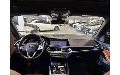 BMW X7 * INDIVIDUAL* 360CAM* DISTRONIC* PANO* - автомобили, коли, обяви за нови и употребявани 9