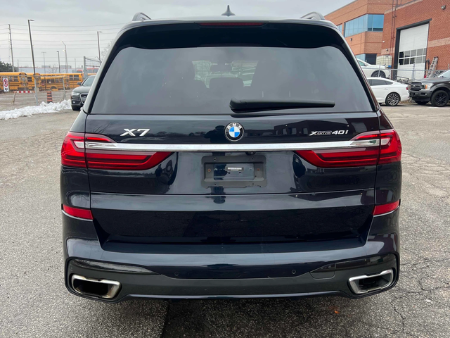 BMW X7 M-PACK* xDrive40i* LASER* DISTRONIC* HEAD-UP* ТЕЛЕ - автомобили, коли, обяви за нови и употребявани 3