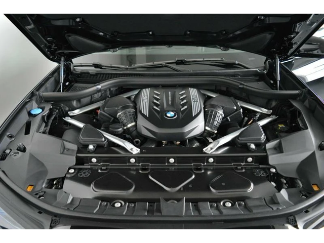 BMW X7 M50i - автомобили, коли, обяви за нови и употребявани 6