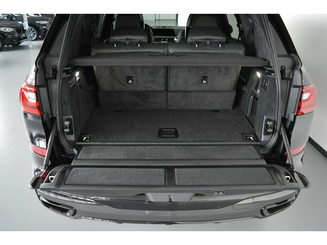 BMW X7 M50i - автомобили, коли, обяви за нови и употребявани 7