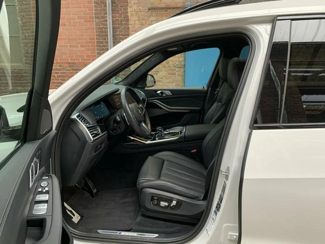 BMW X7 M50d - автомобили, коли, обяви за нови и употребявани 6