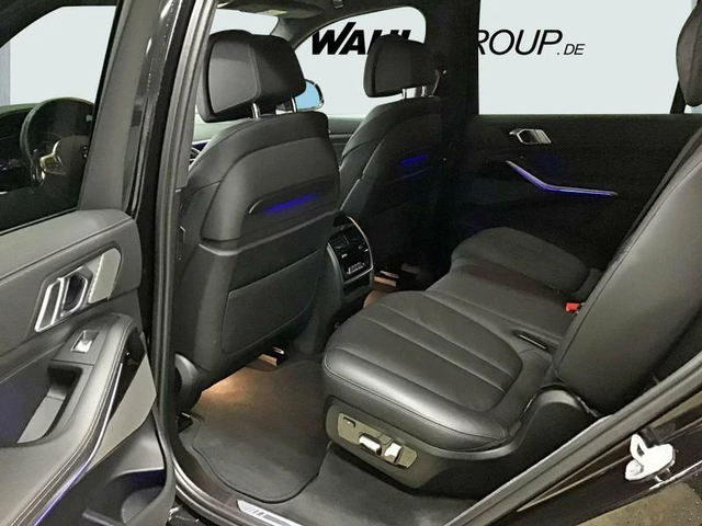 BMW X7 M50d - автомобили, коли, обяви за нови и употребявани 11