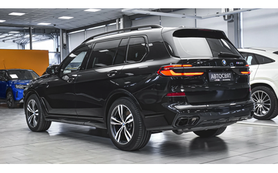 BMW X7 M60i xDrive M Sport MHEV Sportautomatic - автомобили, коли, обяви за нови и употребявани 6