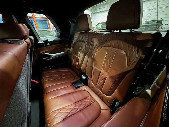 BMW X7 M-PACK| МАСАЖ| LASER| DISTRONIK| ОБДУХ| SWAROVSKI| - автомобили, коли, обяви за нови и употребявани 15