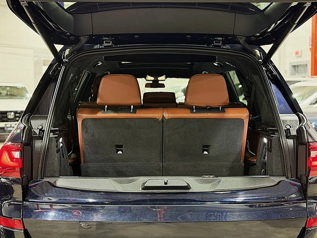 BMW X7 M-PACK| МАСАЖ| LASER| DISTRONIK| ОБДУХ| SWAROVSKI| - автомобили, коли, обяви за нови и употребявани 16