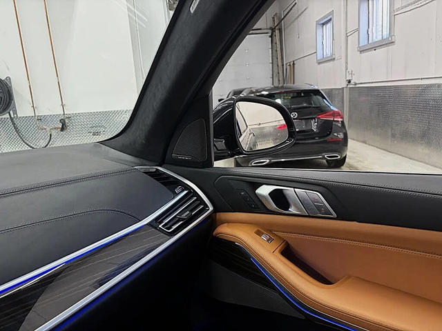 BMW X7 - автомобили, коли, обяви за нови и употребявани 12