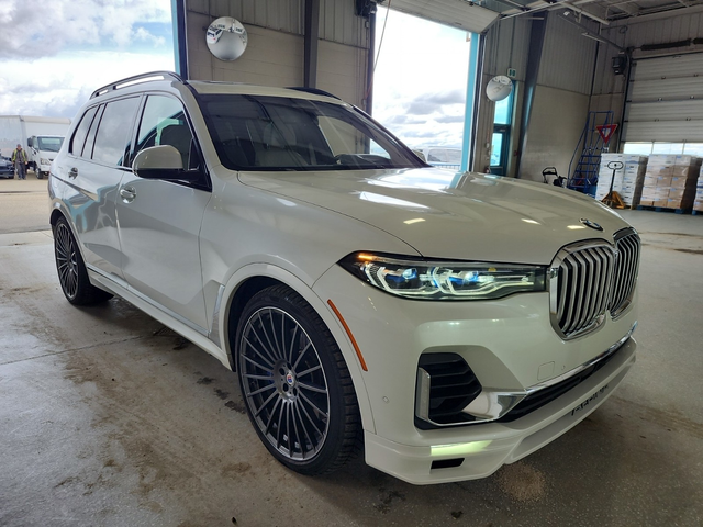 BMW X7 4.4L 8cyl AWD - автомобили, коли, обяви за нови и употребявани 1