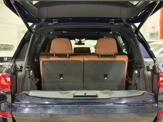 BMW X7 40i MSPORT* DISTRONIC* HEAD-UP* МАСАЖ* 360* LASER - автомобили, коли, обяви за нови и употребявани 4