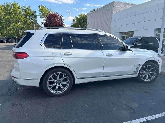 BMW X7 * xDrive40i * ПОДГРЕВИ * 360 * PANO * CARFAX - автомобили, коли, обяви за нови и употребявани 2