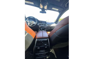BMW X7 xDrive40i/ОБДУХВАНЕ/ПАНОРАМА/HARMAN KARDON/360 - автомобили, коли, обяви за нови и употребявани 10