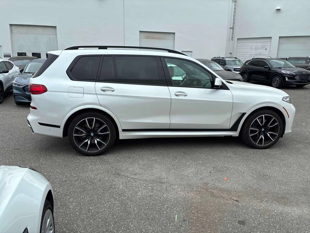 BMW X7 xDrive40i/ОБДУХВАНЕ/ПАНОРАМА/ДИСТРОНИК/360 - автомобили, коли, обяви за нови и употребявани 3