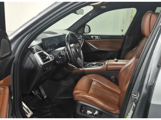 BMW X7 * xDrive40i * МАСАЖ* ДИСТРОНИК* ОБДУХВАНЕ* H/K* - автомобили, коли, обяви за нови и употребявани 4