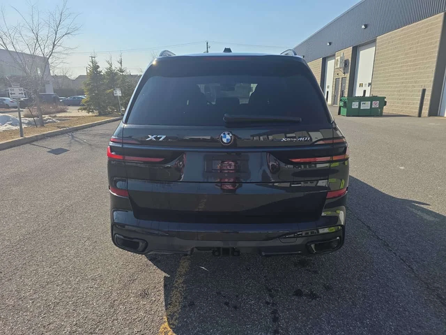 BMW X7 xDrive40i M SPORТ/COLOUR CHANGING SUNROOF/CRYSTAL - автомобили, коли, обяви за нови и употребявани 3