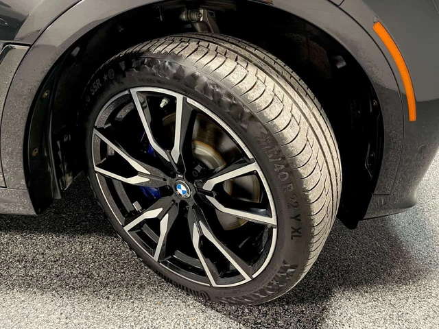 BMW X7 xDrive40i /ПАНОРАМА/360 КАМЕРИ/ОБДУХВАНЕ - автомобили, коли, обяви за нови и употребявани 5