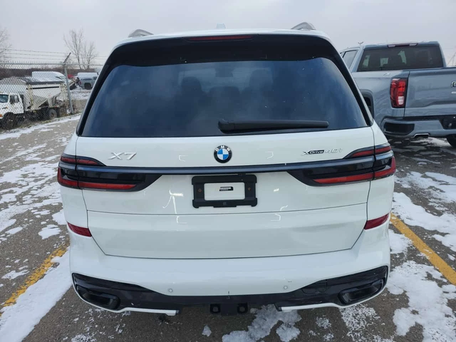 BMW X7 SWAROWSKI| SKY LOUNGE| ОБДУХВАНЕ| 2 КЛЮЧА| - автомобили, коли, обяви за нови и употребявани 16