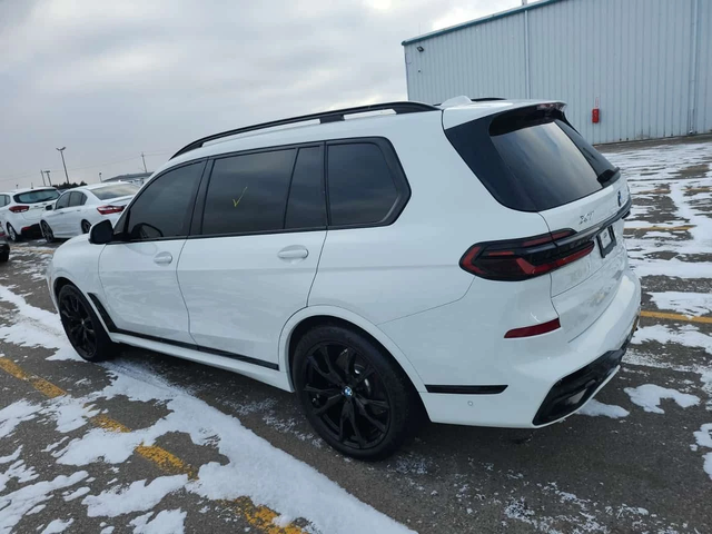 BMW X7 SWAROWSKI| SKY LOUNGE| ОБДУХВАНЕ| 2 КЛЮЧА| - автомобили, коли, обяви за нови и употребявани 5