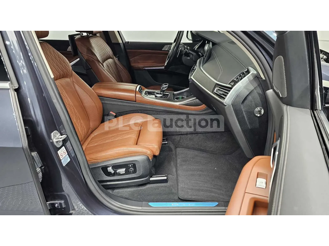 BMW X7 HEAD-UP * ОДБУХВАНЕ * H/K * PANO * 360 - автомобили, коли, обяви за нови и употребявани 10