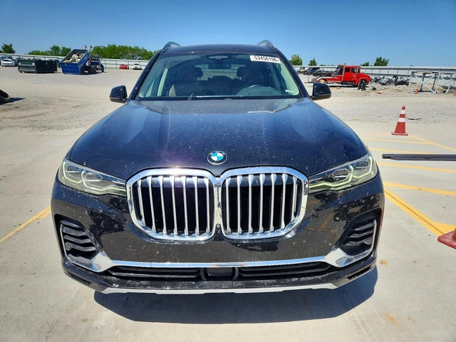 BMW X7 XDRIVE40I| DISTRONIC| HARMAN| HUD| ПАНО| ВАКУУМ| О - автомобили, коли, обяви за нови и употребявани 1