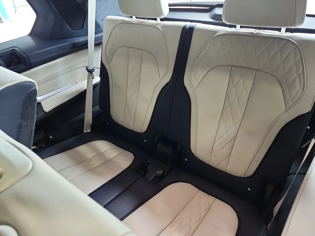 BMW X7 ALPINA XB7 * 7 МЕСТА * БЕЗ ИНЦИДЕНТИ * - автомобили, коли, обяви за нови и употребявани 11