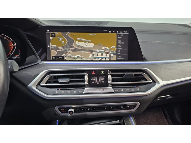 BMW X7 LASER* SOFT-CLOSE* HEAD-UP* МАСАЖ* ОБДУХ* DIS* КРА - автомобили, коли, обяви за нови и употребявани 10