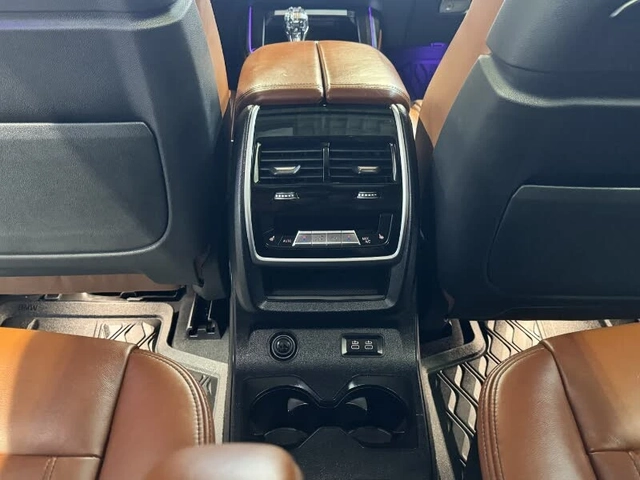 BMW X7 M-PK* B&W* PANO* ЗИМНИ ГУМИ* LASER* DIS* КРАЙНА ЦЕ - автомобили, коли, обяви за нови и употребявани 12