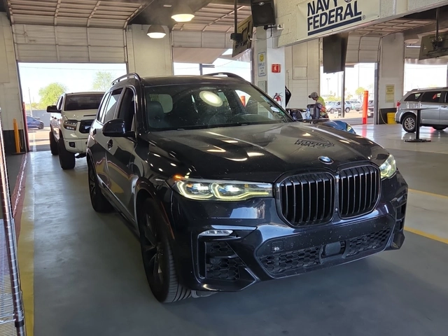BMW X7 M-PK* 7PASS* LASER* DIS* ОБДУХ* МАСАЖ* КРАЙНА ЦЕНА - автомобили, коли, обяви за нови и употребявани 2