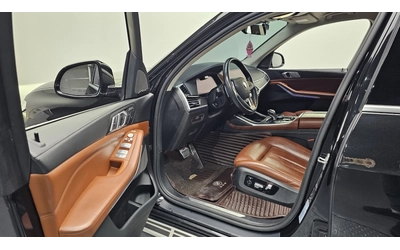 BMW X7 LASER* SOFT-CLOSE* HEAD-UP* МАСАЖ* ОБДУХ* DIS* КРА - автомобили, коли, обяви за нови и употребявани 7