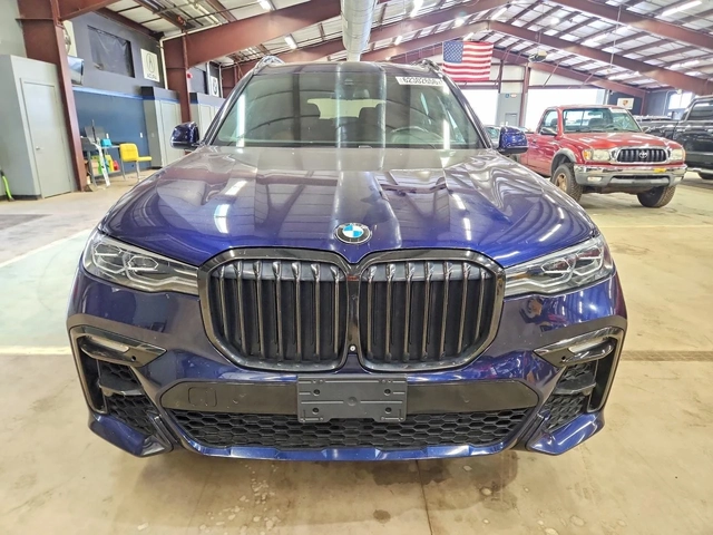 BMW X7 XDRIVE40i* MSPORT* ПОДГРЕВ* ОБДУХВАНЕ* 360* КАМЕРА - автомобили, коли, обяви за нови и употребявани 1