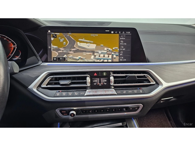 BMW X7 xDrive 40d* HUD* 360* МОНИТОРИ* КОЖА* ОБДУХВ* ПАНО - автомобили, коли, обяви за нови и употребявани 11