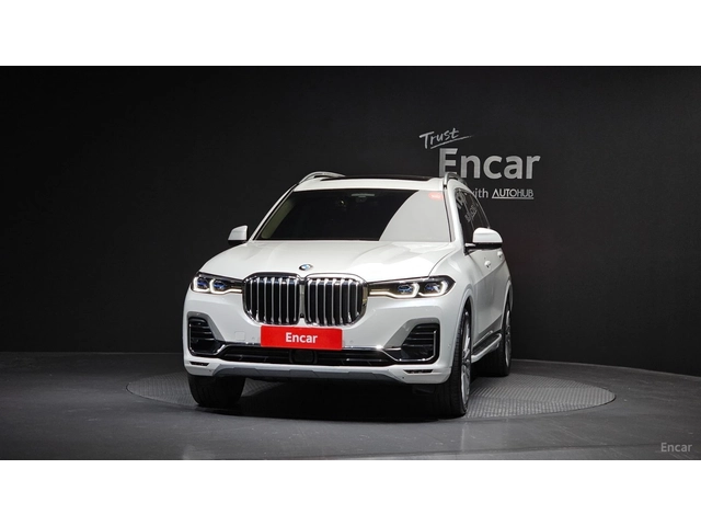 BMW X7 xDrive 40d* HUD* 360* МОНИТОРИ* КОЖА* ОБДУХВ* ПАНО - автомобили, коли, обяви за нови и употребявани 2