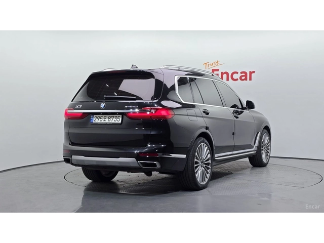 BMW X7 xDrive 40i* 7МЕСТА* МОНИТОРИ* 360* HUD* ПАНО - автомобили, коли, обяви за нови и употребявани 1