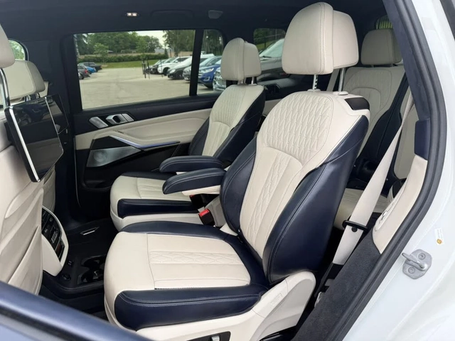 BMW X7 50i* M SPORT* INDIVIDUAL* BOWERS* МАСАЖ* МОНИТОРИ - автомобили, коли, обяви за нови и употребявани 10