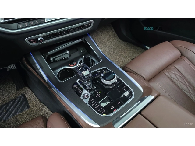 BMW X7 xDrive 40i Design Pure Excellence 7-местен - автомобили, коли, обяви за нови и употребявани 6