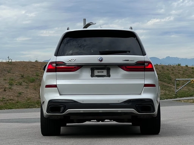 BMW X7 40i* M SPORT* LASER* HEAD UP* МАСАЖ* ОБДУХ* 360 - автомобили, коли, обяви за нови и употребявани 3