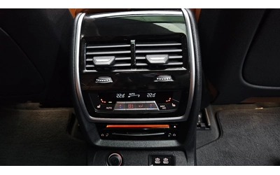 BMW X7 xDrive 40i Design Pure Excellence - автомобили, коли, обяви за нови и употребявани 11