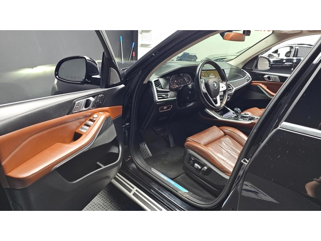 BMW X7 xDrive 40i Design Pure Excellence - автомобили, коли, обяви за нови и употребявани 6