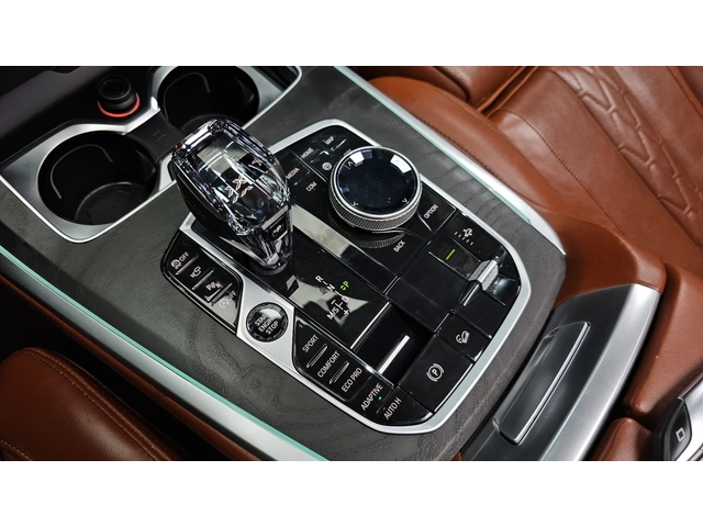 BMW X7 xDrive 40i Design Pure Excellence - автомобили, коли, обяви за нови и употребявани 9