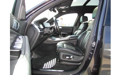 BMW X7 3.0d xDrive EU6D - автомобили, коли, обяви за нови и употребявани 7